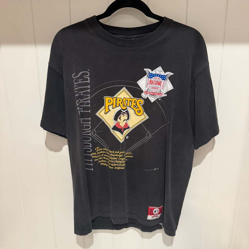 Vintage 1990s Nutmeg Mills Pittsburgh Pirates MLB Graphic T-Shirt